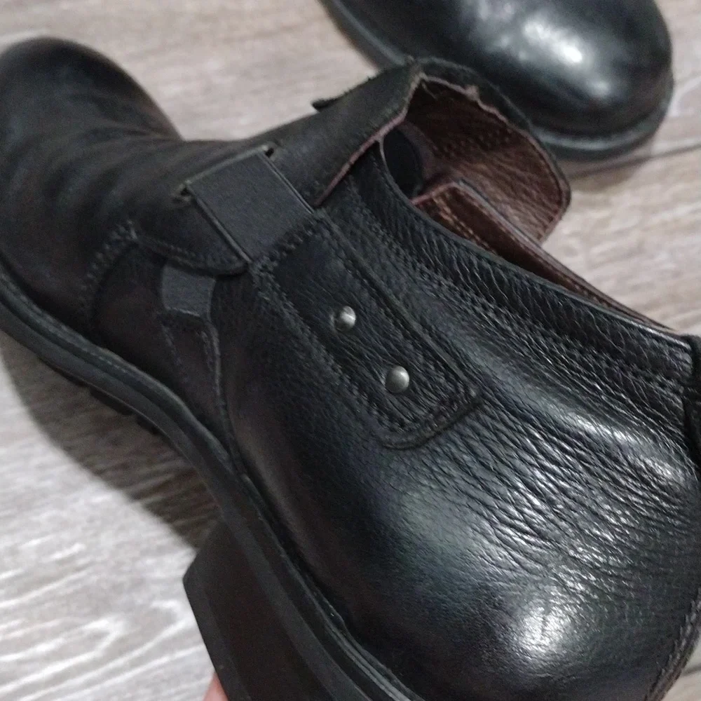 Bacco Bucci mens black leather moto loafers. Size 11. Made in Italy